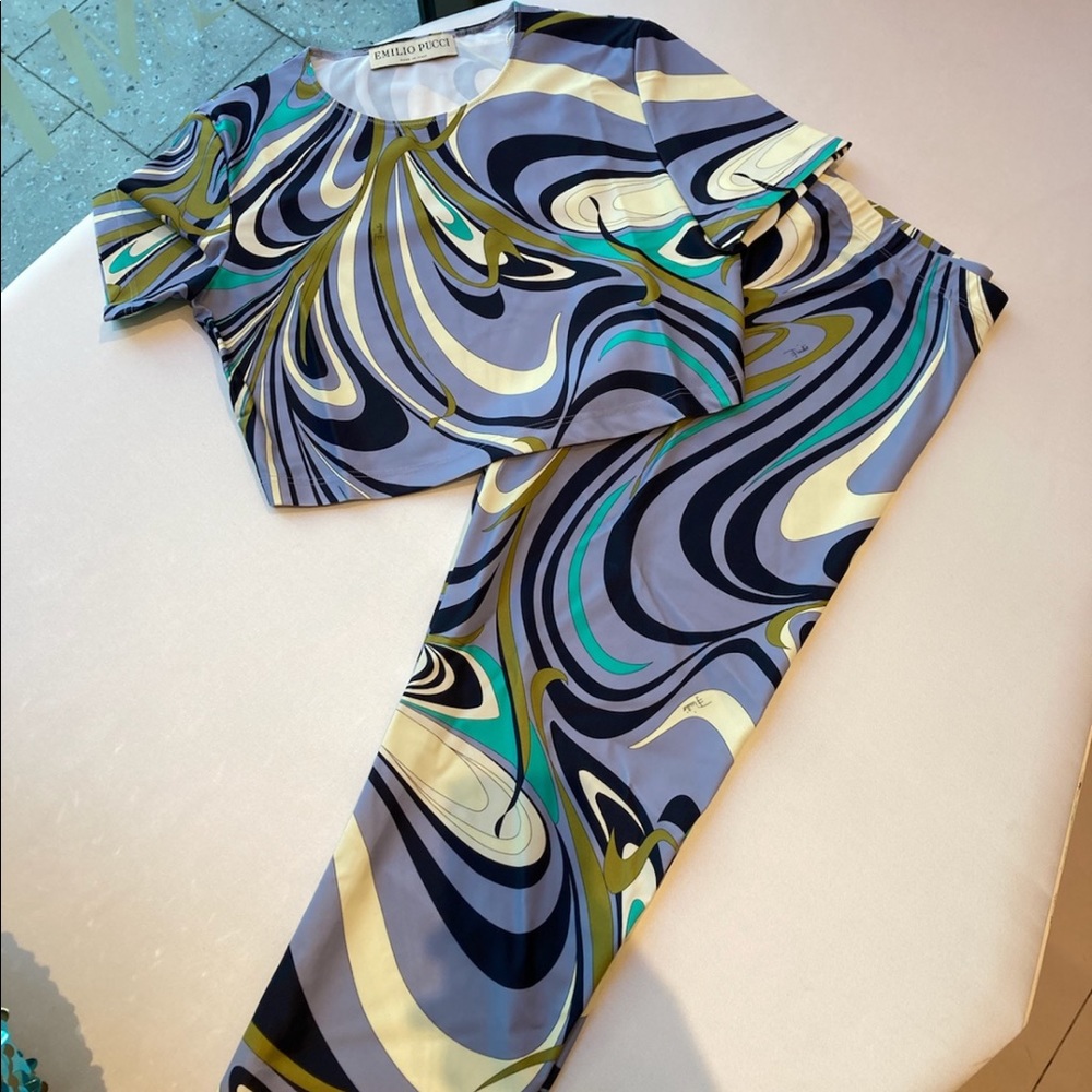 Emilio Pucci Onde-Print SET Leggings and Cropped Top